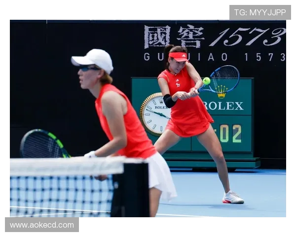 王欣瑜郑赛赛联手闯入宁波站女双八强展现国手实力再掀赛场热潮 王欣瑜郑赛赛联手闯入宁波站女双八强展现国手实力再掀赛场热潮