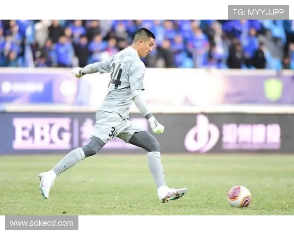 国安门将换代曙光初现侯森或交棒新秀力撑球队未来三年稳固大防线