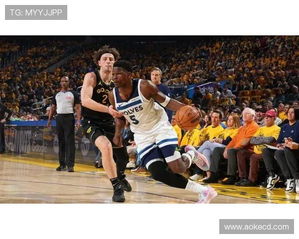 爱德华兹轰35分兰德尔多面表现森林狼力克爵士全场强势制胜