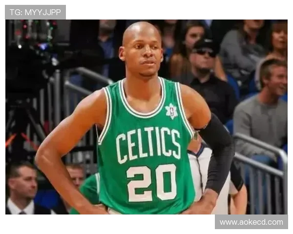 米勒表现低迷仅得7分三分球全失球队遭遇失利再遭批评 米勒表现低迷仅得7分三分球全失球队遭遇失利再遭批评